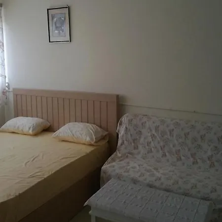 Chan Kim Don Mueang Guest House, Free Parking Space And Free Wifi